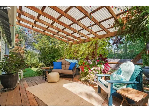 2047 Mckinley Street Eugene OR 97405