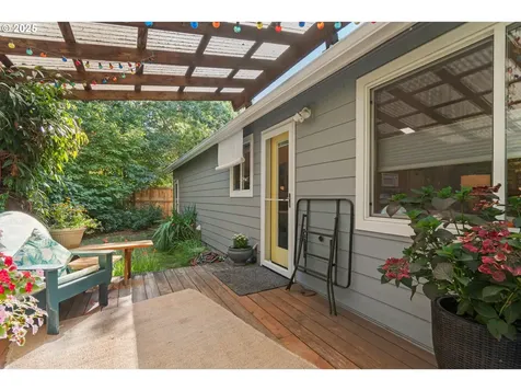 2047 Mckinley Street Eugene OR 97405