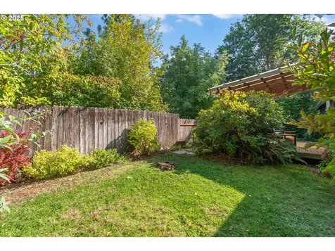2047 Mckinley Street Eugene OR 97405