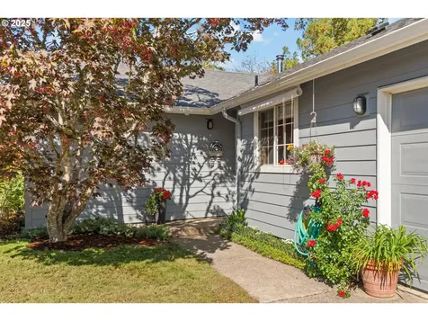 2047 Mckinley Street Eugene OR 97405