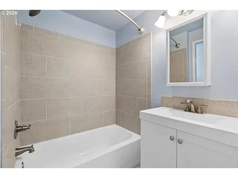 5792 SW 204th Place Beaverton OR 97078