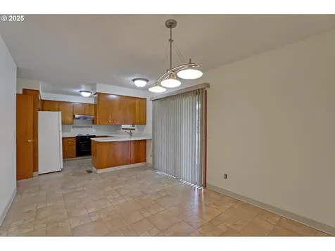 9351 SW 26th Avenue Portland OR 97219