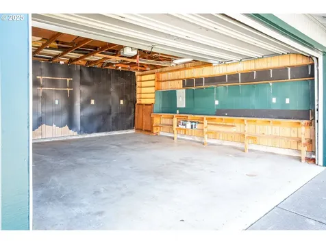 3776 W 18th Avenue Eugene OR 97402