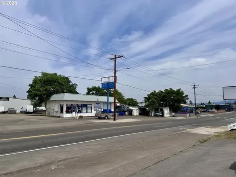 301 W Main Street Molalla OR 97038