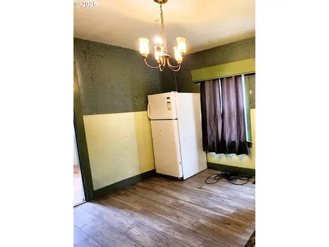870 NE 3rd Avenue Hillsboro OR 97124