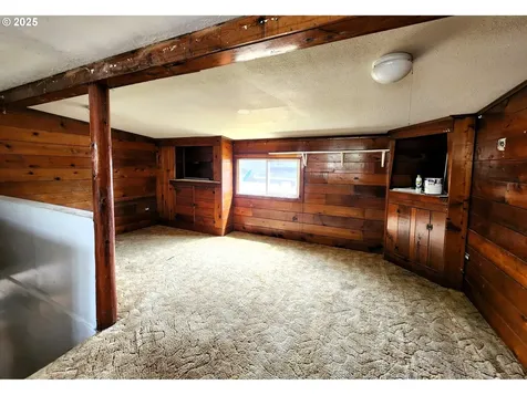 870 NE 3rd Avenue Hillsboro OR 97124