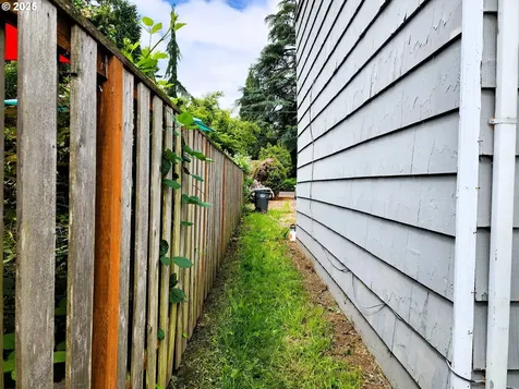 870 NE 3rd Avenue Hillsboro OR 97124