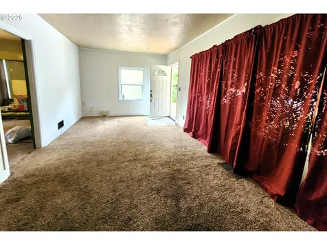 870 NE 3rd Avenue Hillsboro OR 97124