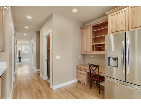 21999 NE Park Lane Fairview OR 97024