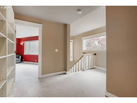 21999 NE Park Lane Fairview OR 97024