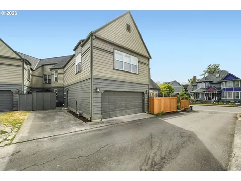21999 NE Park Lane Fairview OR 97024