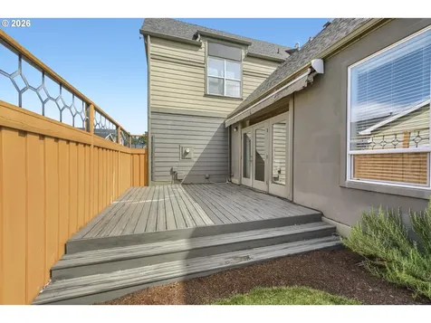 21999 NE Park Lane Fairview OR 97024