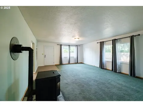 1711 Main Street Lyons OR 97358