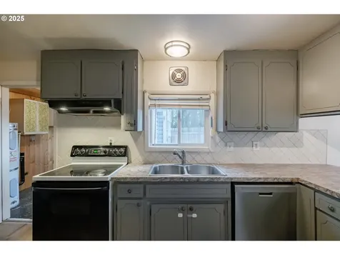 1711 Main Street Lyons OR 97358