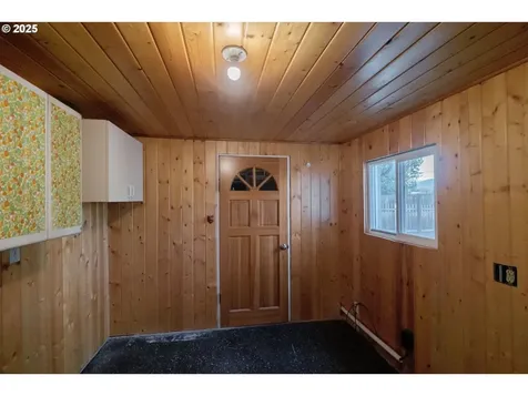 1711 Main Street Lyons OR 97358