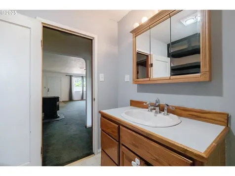 1711 Main Street Lyons OR 97358