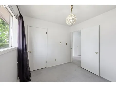 5514 SE Nehalem Street Portland OR 97206