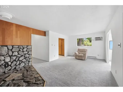 5514 SE Nehalem Street Portland OR 97206