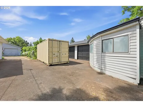 5514 SE Nehalem Street Portland OR 97206