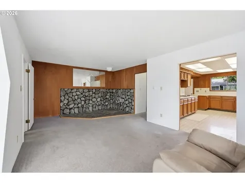 5514 SE Nehalem Street Portland OR 97206