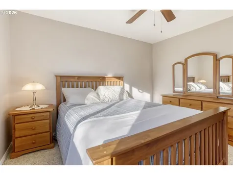 357 SE 7th Avenue Canby OR 97013