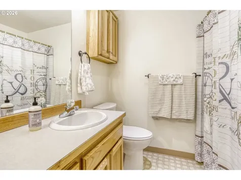 357 SE 7th Avenue Canby OR 97013