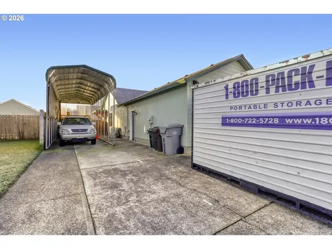 357 SE 7th Avenue Canby OR 97013