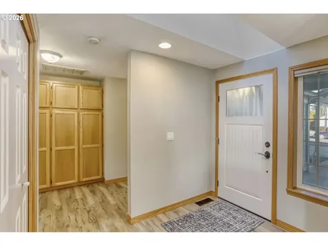 357 SE 7th Avenue Canby OR 97013