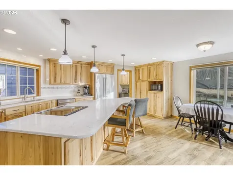 357 SE 7th Avenue Canby OR 97013