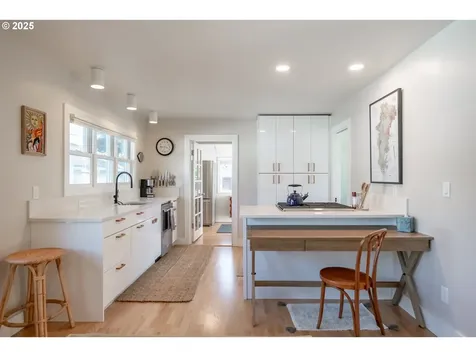 206 E 5th Street Newberg OR 97132