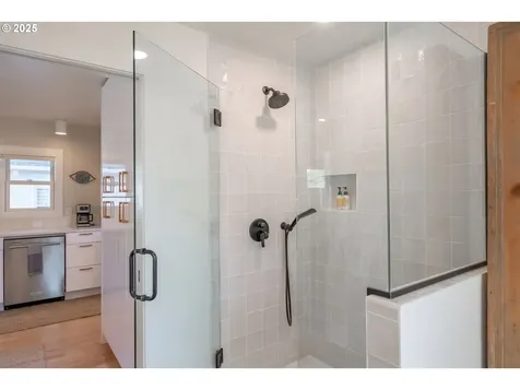 206 E 5th Street Newberg OR 97132