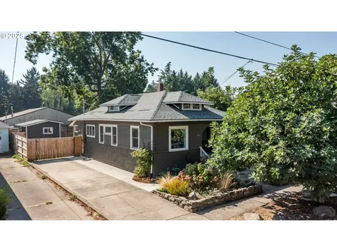 206 E 5th Street Newberg OR 97132