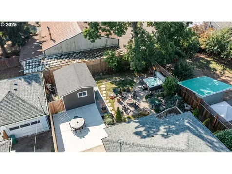 206 E 5th Street Newberg OR 97132