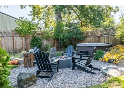206 E 5th Street Newberg OR 97132