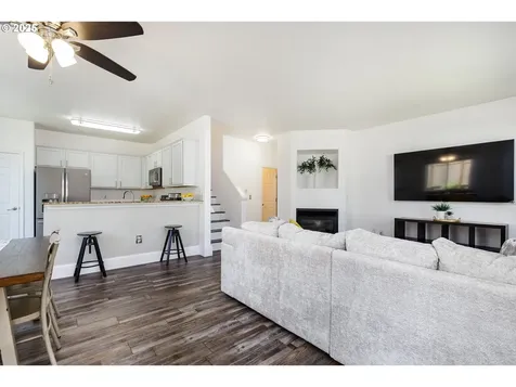 1426 NW 7th Avenue Hillsboro OR 97124