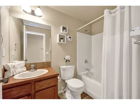 87836 8th Street Veneta OR 97487