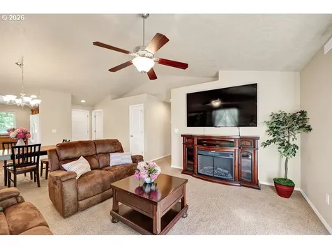 87836 8th Street Veneta OR 97487
