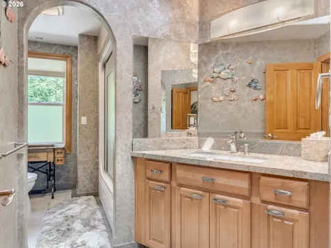 1503 N 4th Court Washougal WA 98671