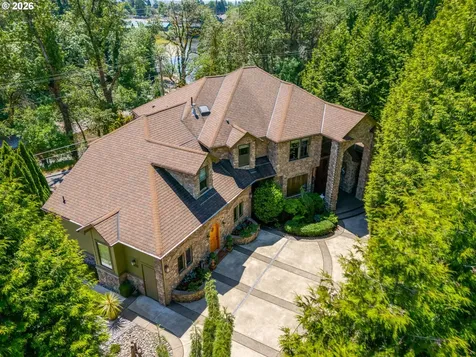 1503 N 4th Court Washougal WA 98671