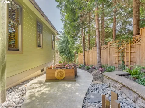 1503 N 4th Court Washougal WA 98671