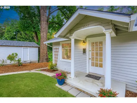 1551 Garden Street West Linn OR 97068