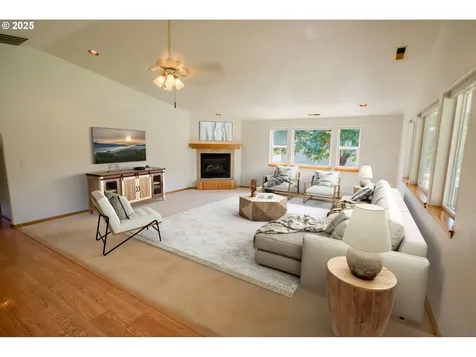 1413 SW Brislawn Loop Road White Salmon WA 98672