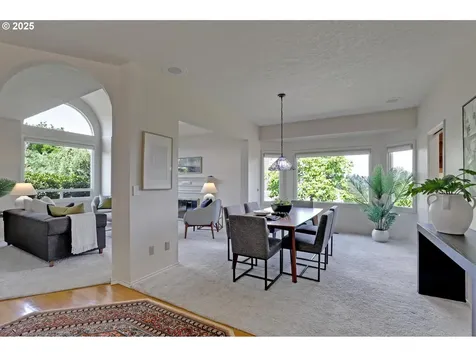 2024 Conestoga Lane West Linn OR 97068