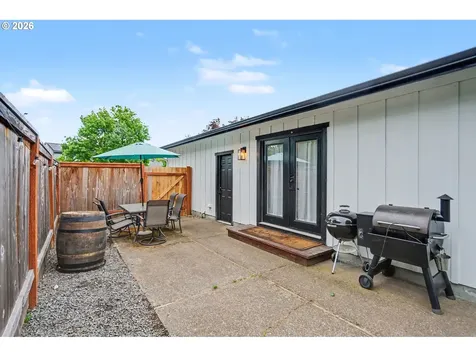 760 SE Edwards Drive Dundee OR 97115