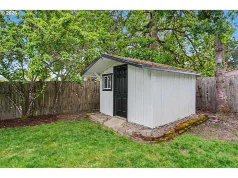 760 SE Edwards Drive Dundee OR 97115