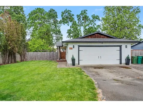 760 SE Edwards Drive Dundee OR 97115
