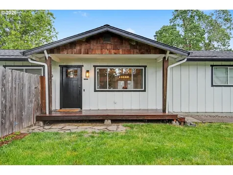 760 SE Edwards Drive Dundee OR 97115