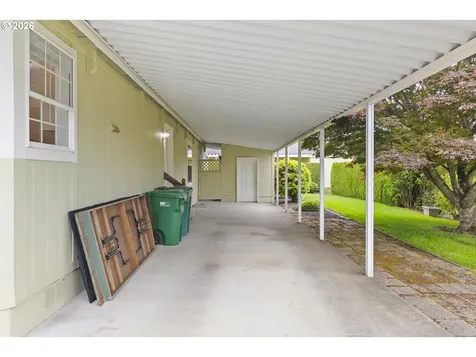 33720 SE Springlake Drive Scappoose OR 97056