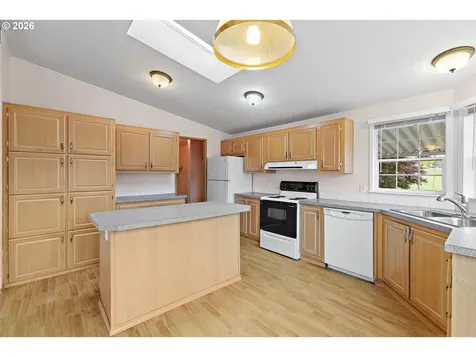 33720 SE Springlake Drive Scappoose OR 97056