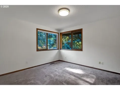 118 Watagua Place Cottage Grove OR 97424